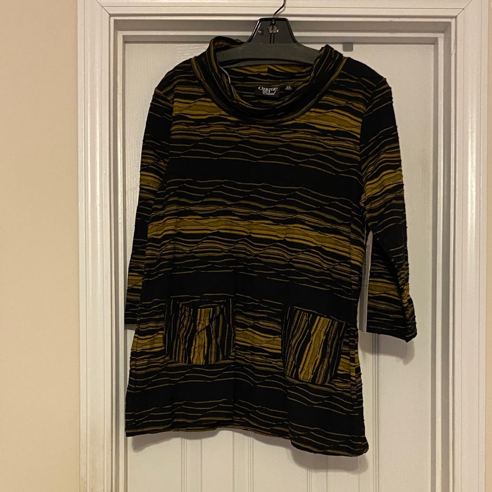Onque Casuals Black and Yellow Striped Tunic